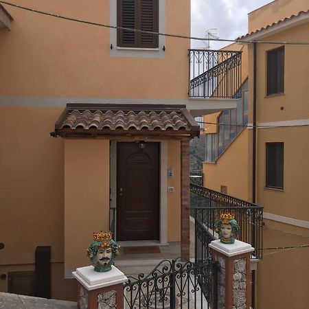 Casa Vacanza Cundari Castelmola Luaran gambar