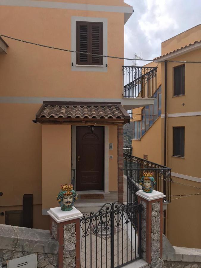 Casa Vacanza Cundari Castelmola Luaran gambar